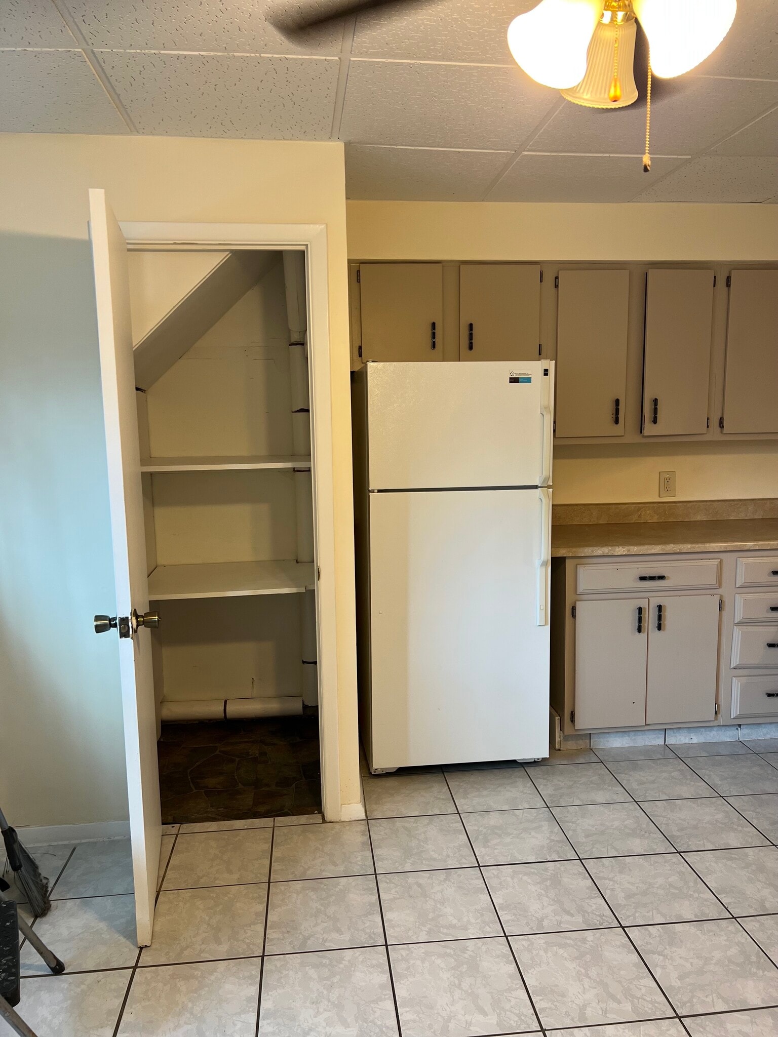 Building Photo - 253 Main St