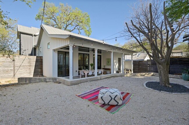 Building Photo - 1101 Lorrain St