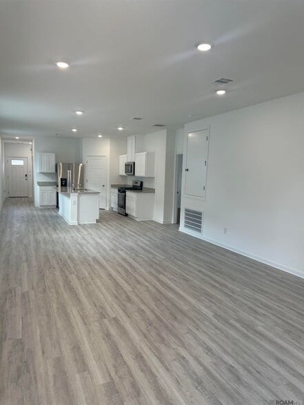 Building Photo - 1120 Drago Dr