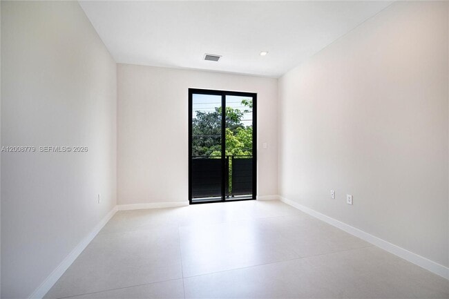 Building Photo - 1241 SW 23rd St
