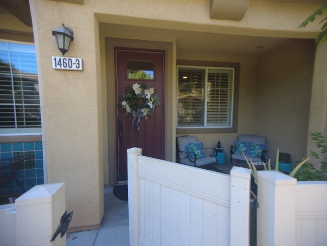 Building Photo - 1460 Mockingbird Ct