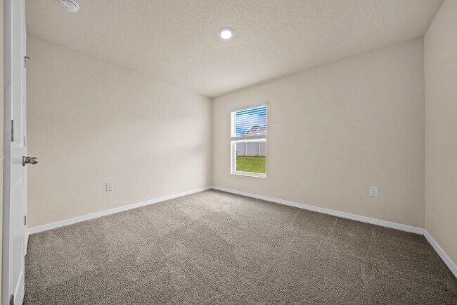 Building Photo - 5029 SW 87 St