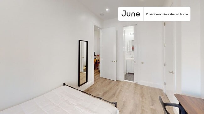 Building Photo - 39A Broome St