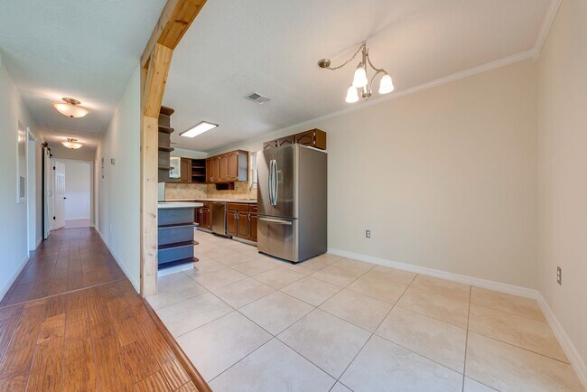Building Photo - Serene 3-Bedroom Home on 1 Acre Lot