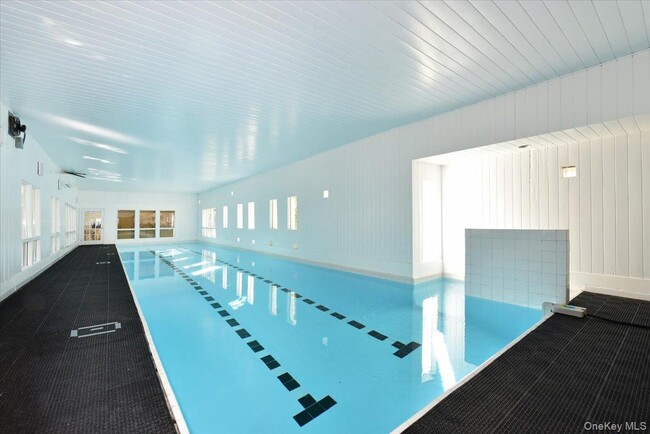 Building Photo - 3 Mill Pond Ln