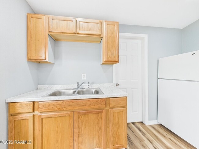 Building Photo - 300 Gauthier Rd