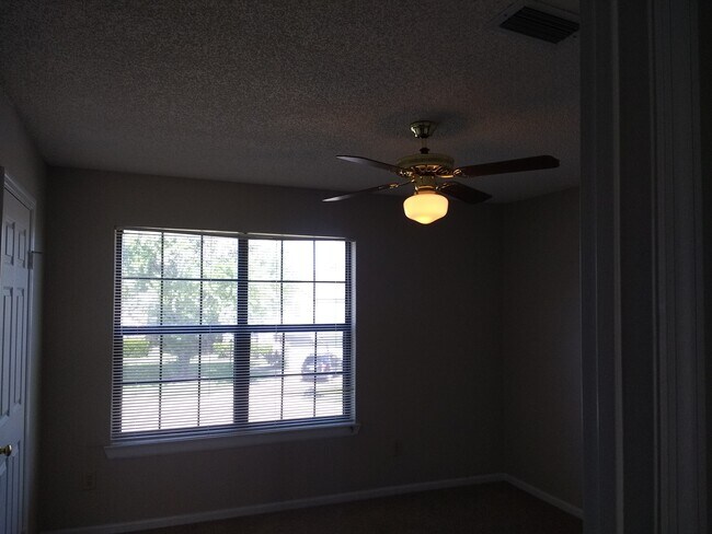 Building Photo - 2361 Shirecreek Cir