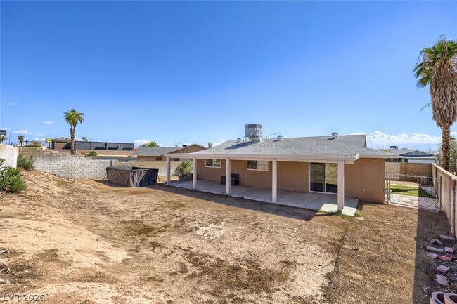 Building Photo - 604 Bloomingfield Ln