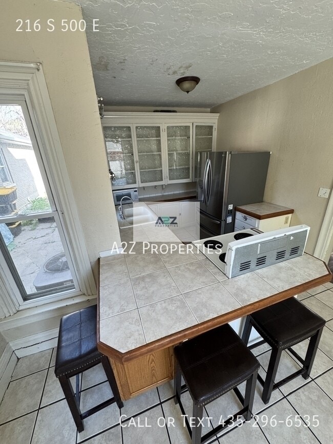 Building Photo - 216 S 500 E