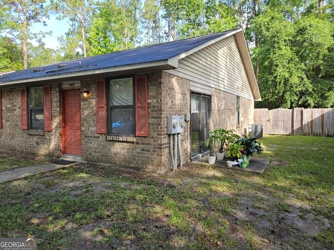Building Photo - 108 E Lakemont Dr