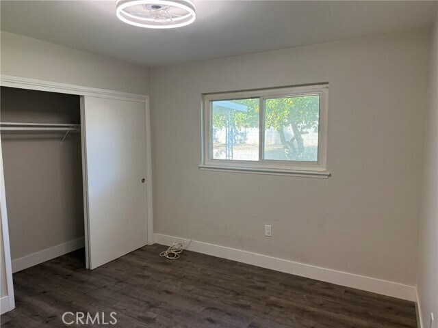 Building Photo - 1488 Bussey St W