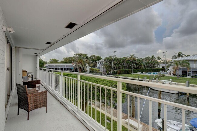 Building Photo - 68 Yacht Club Dr