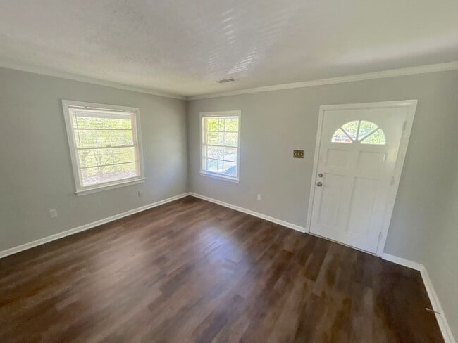 Building Photo - 3430 Shiloh Dr