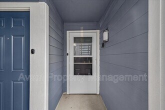 Building Photo - 12600 SE Freeman Way