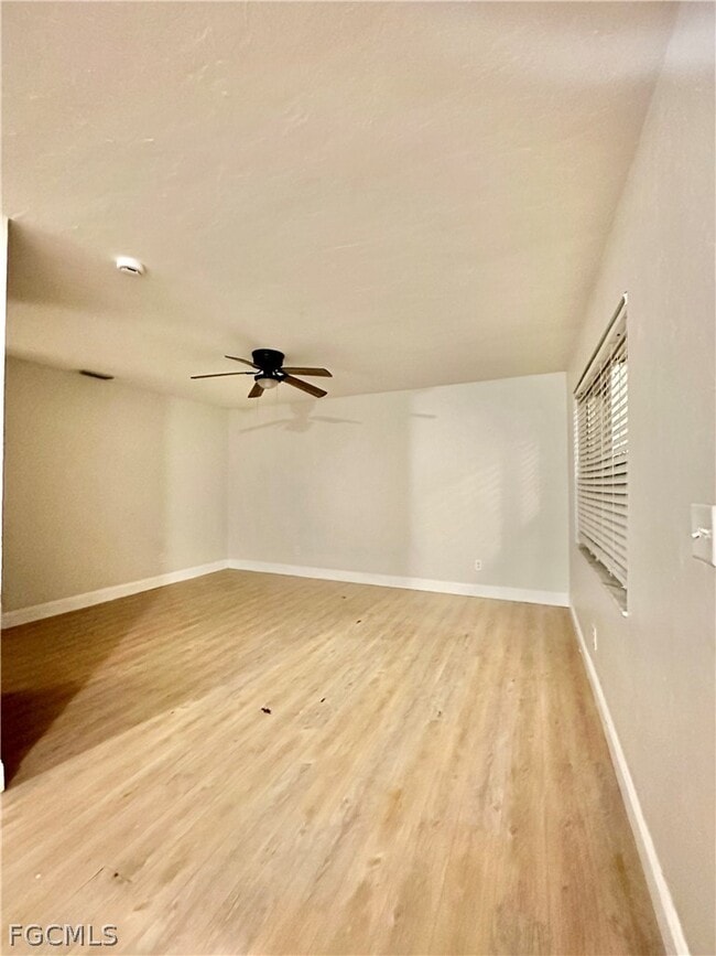 Building Photo - 5635 Fifth Ave