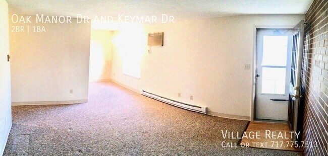 Building Photo - Top Floor! Most utilities included! Large ...