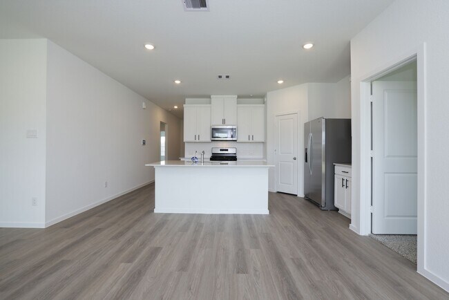 Building Photo - 40618 Balsam Run Ln