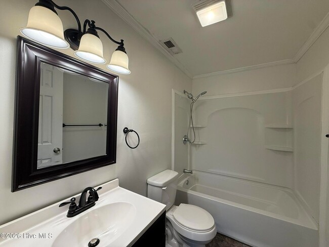 Building Photo - 235 N Pecan St