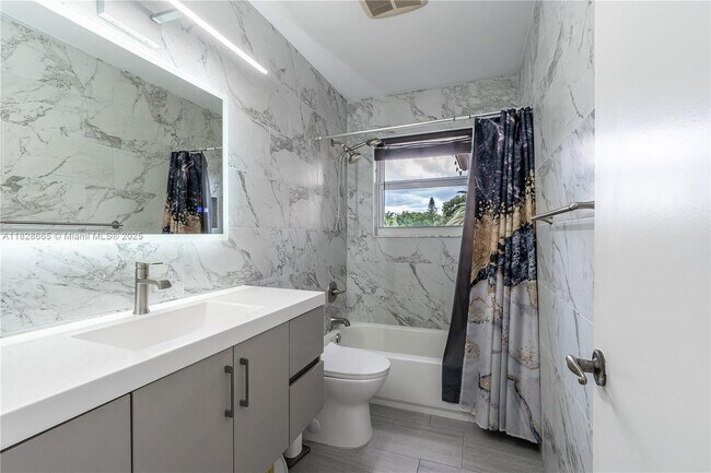 Building Photo - 5452 SW 88th Terrace