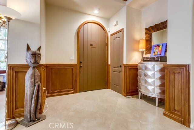 Building Photo - 11 Saraceno