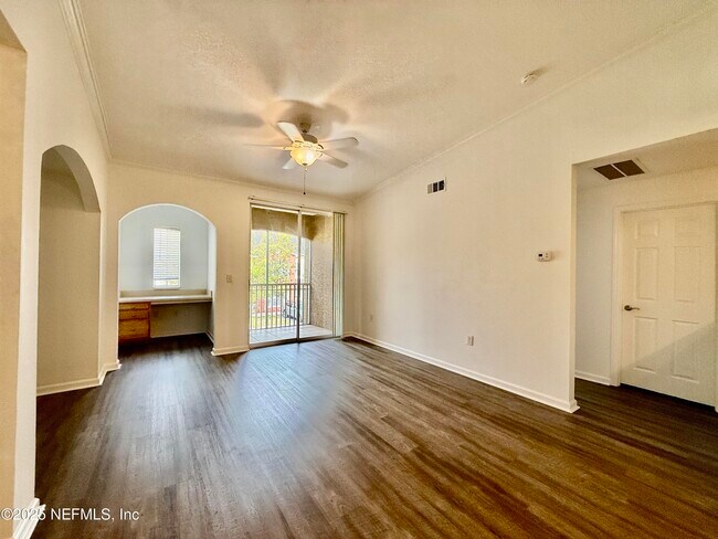 Building Photo - 10075 Gate Pkwy