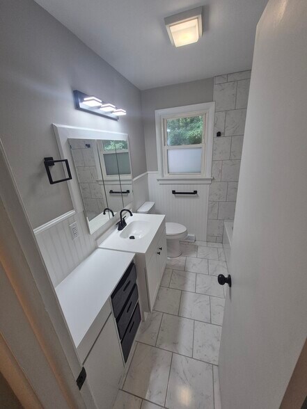 Building Photo - 1108 Dandridge Dr