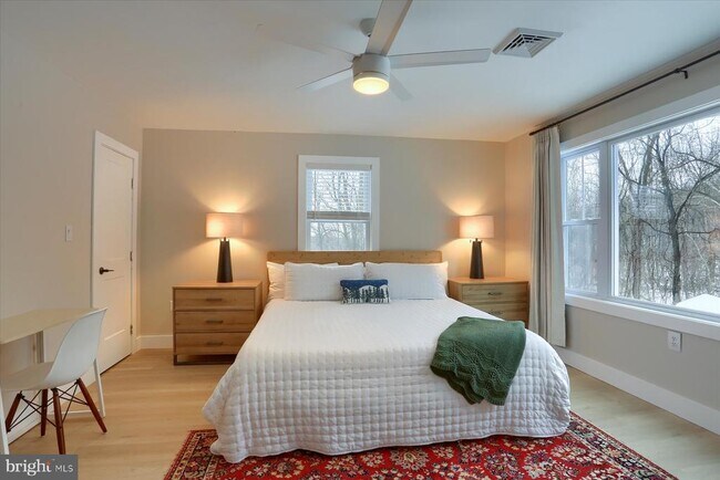 Building Photo - 1365 Roundtop Rd