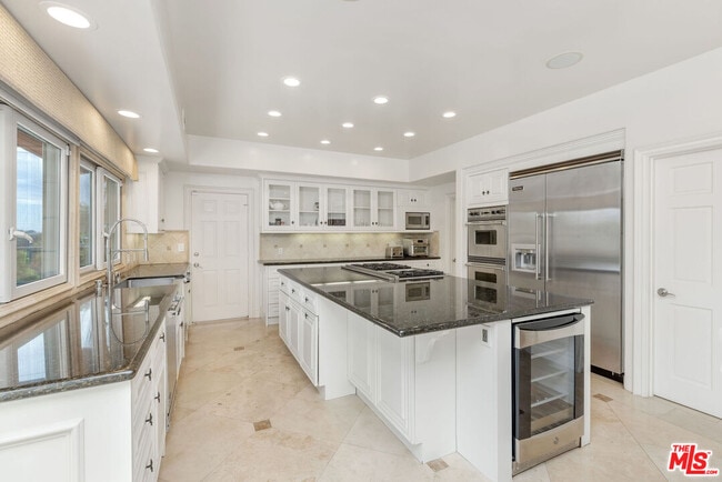 Building Photo - 1922 Bel Air Rd