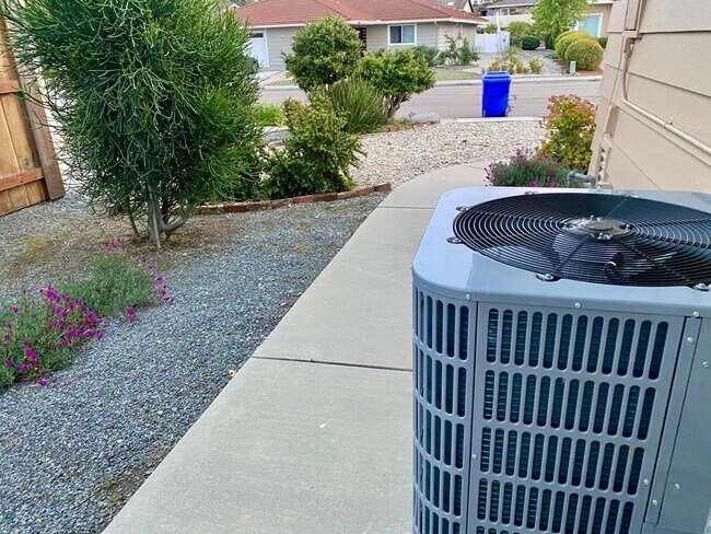 Building Photo - RB Senior 55+ Community 2 Bed +Huge bonus room 2 Baths House $3990