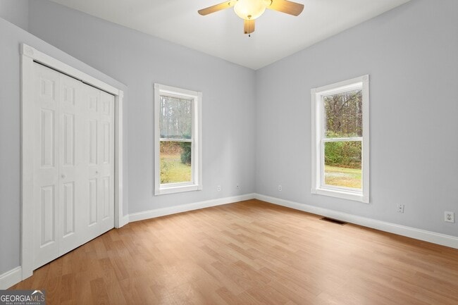 Building Photo - 235 Jenkins Rd