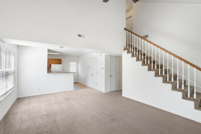 Building Photo - 5001-5003 Betty Jean Way