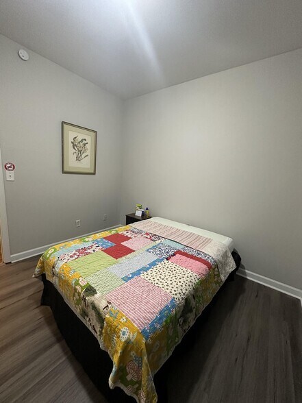 Building Photo - 988 Sims Ave NW