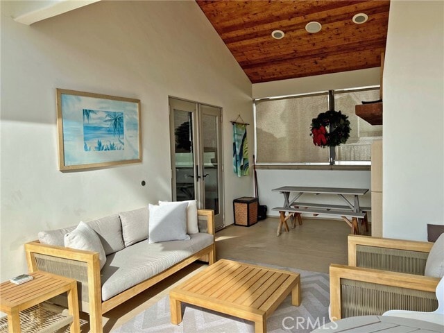 Building Photo - 601 Poinsettia Ave