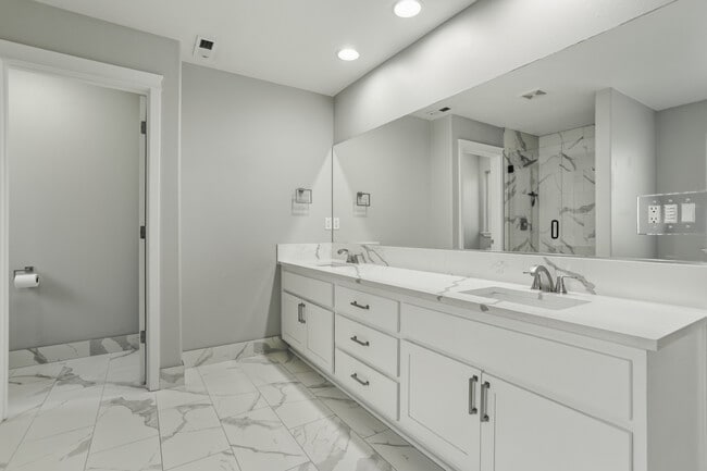 Building Photo - 16603 SW 134th Terrace