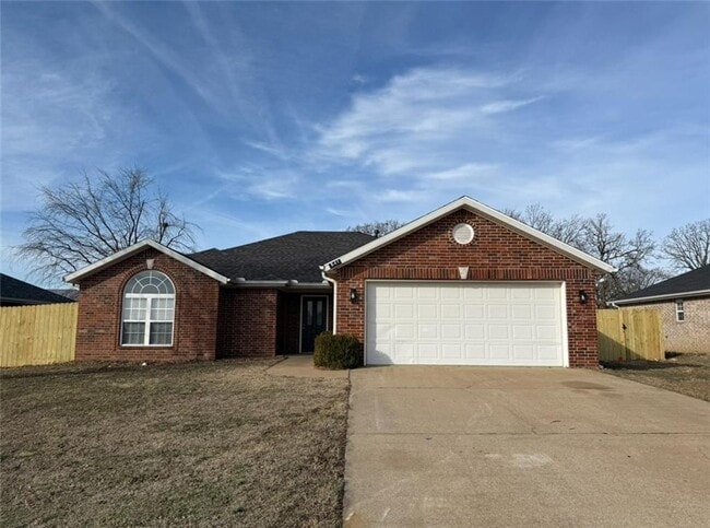 Building Photo - 541 Steepro Dr