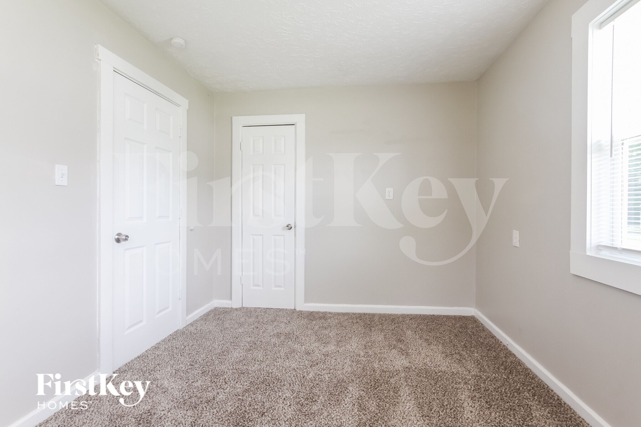 Building Photo - 2752 S Rybolt Ave