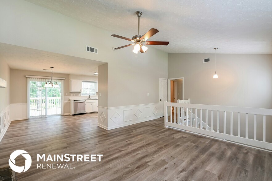 Building Photo - 2807 Cherokee Cove SW