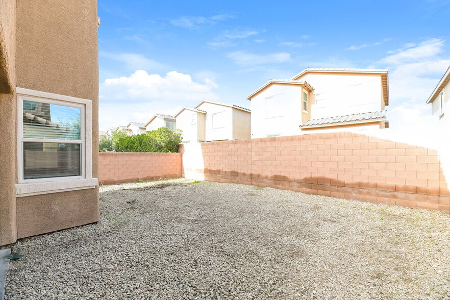 Building Photo - 6388 Kellyville Dr