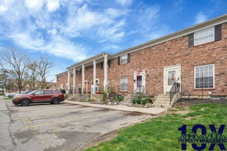 Building Photo - 141 Beacon Run W