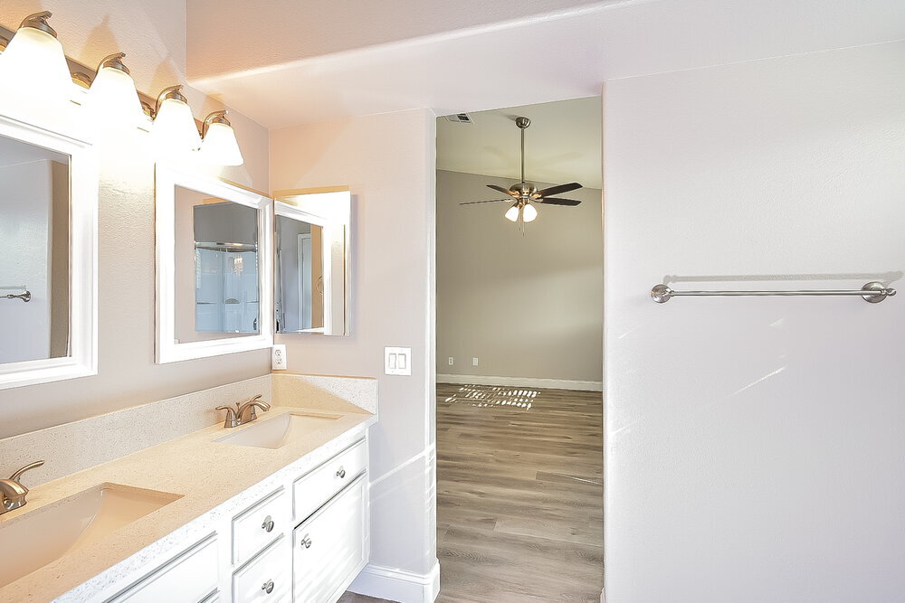 Building Photo - 3642 Covewick Dr