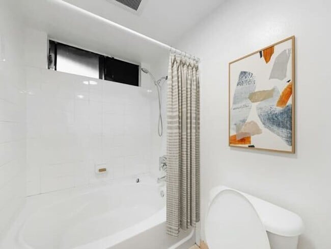 Building Photo - Beautiful Upgraded 2 Bed / 2 Bath 1 Story Condo Located in The Lakes in Carmel Valley