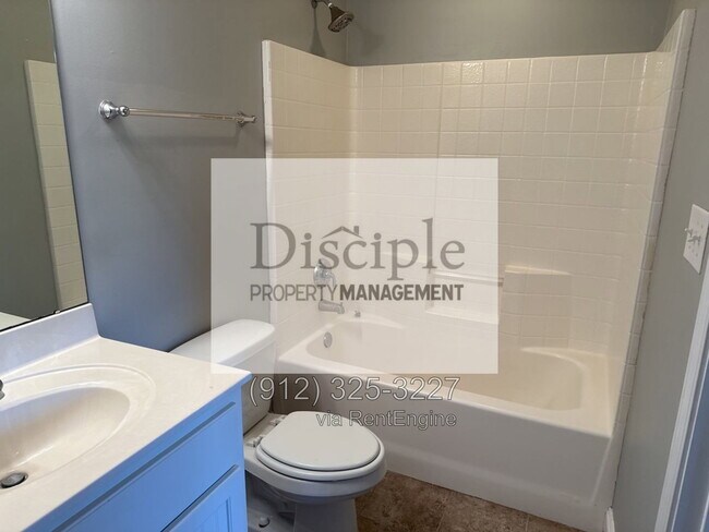 Building Photo - 273 Vining Way