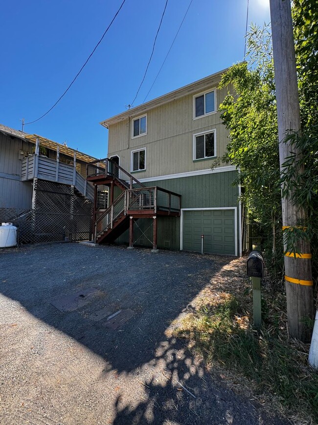 Building Photo - 1843 Square Foot River Front two level hom...