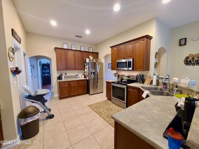 Building Photo - 1308 Holmes Landing Dr