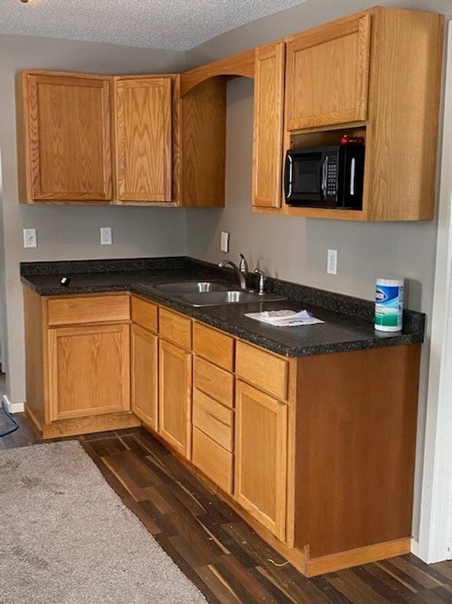 Building Photo - 1 Bedroom, 1 Bathroom Single Family Home i...