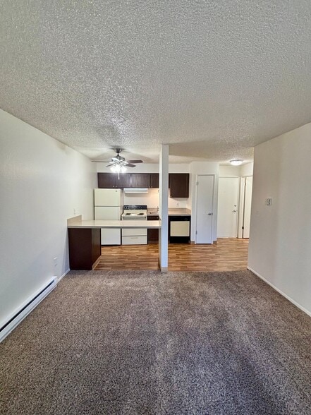 Building Photo - 3950 SW 102nd Ave