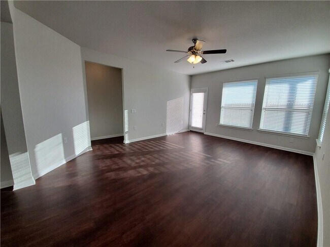 Building Photo - 813 Fortrose Ter