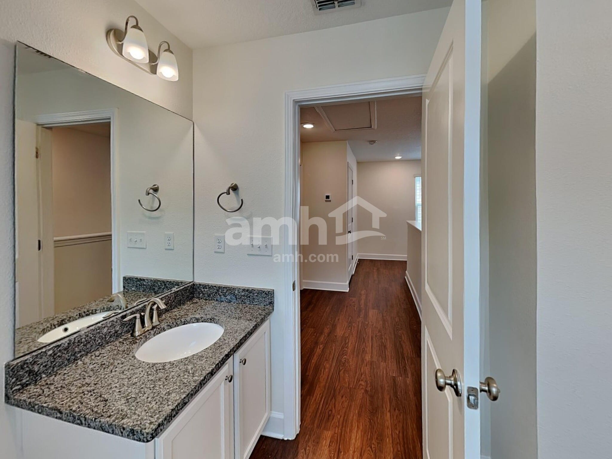 Building Photo - 8577 Highfield Ave