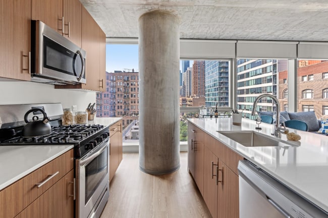 Building Photo - 1429 S Wabash Ave