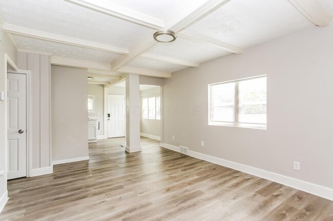 Building Photo - 3706 Elm St